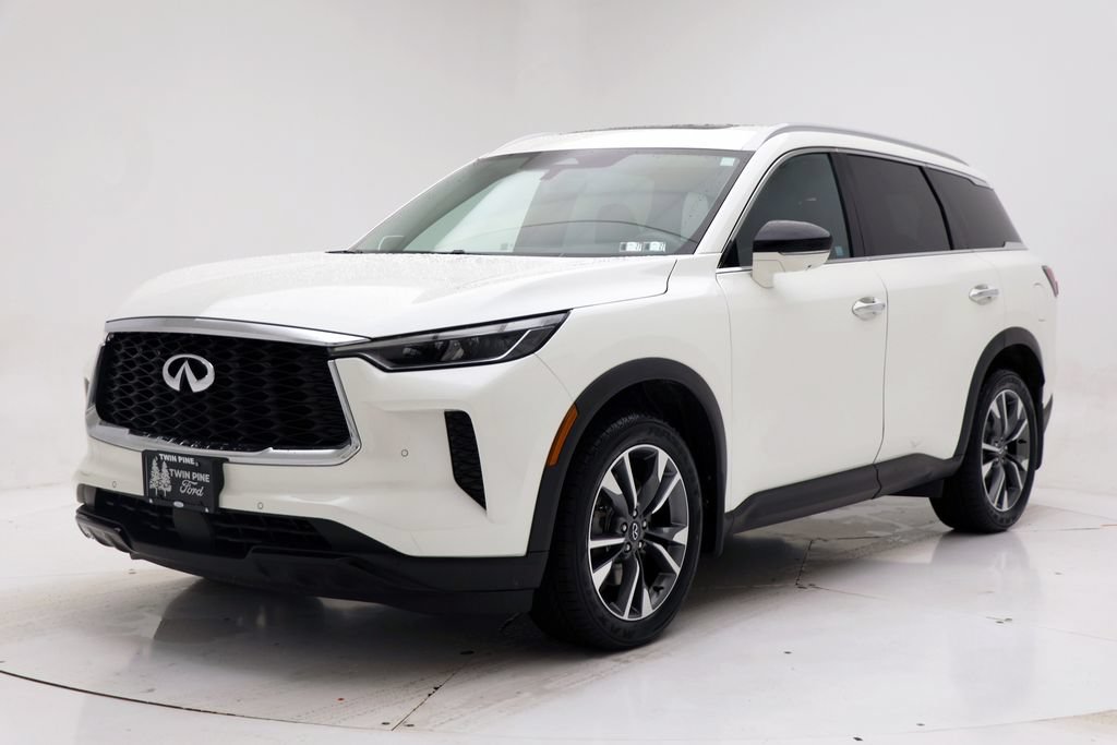 Used 2023 INFINITI QX60 Luxe w/ Performance Audio Package AWD/4WD image 2