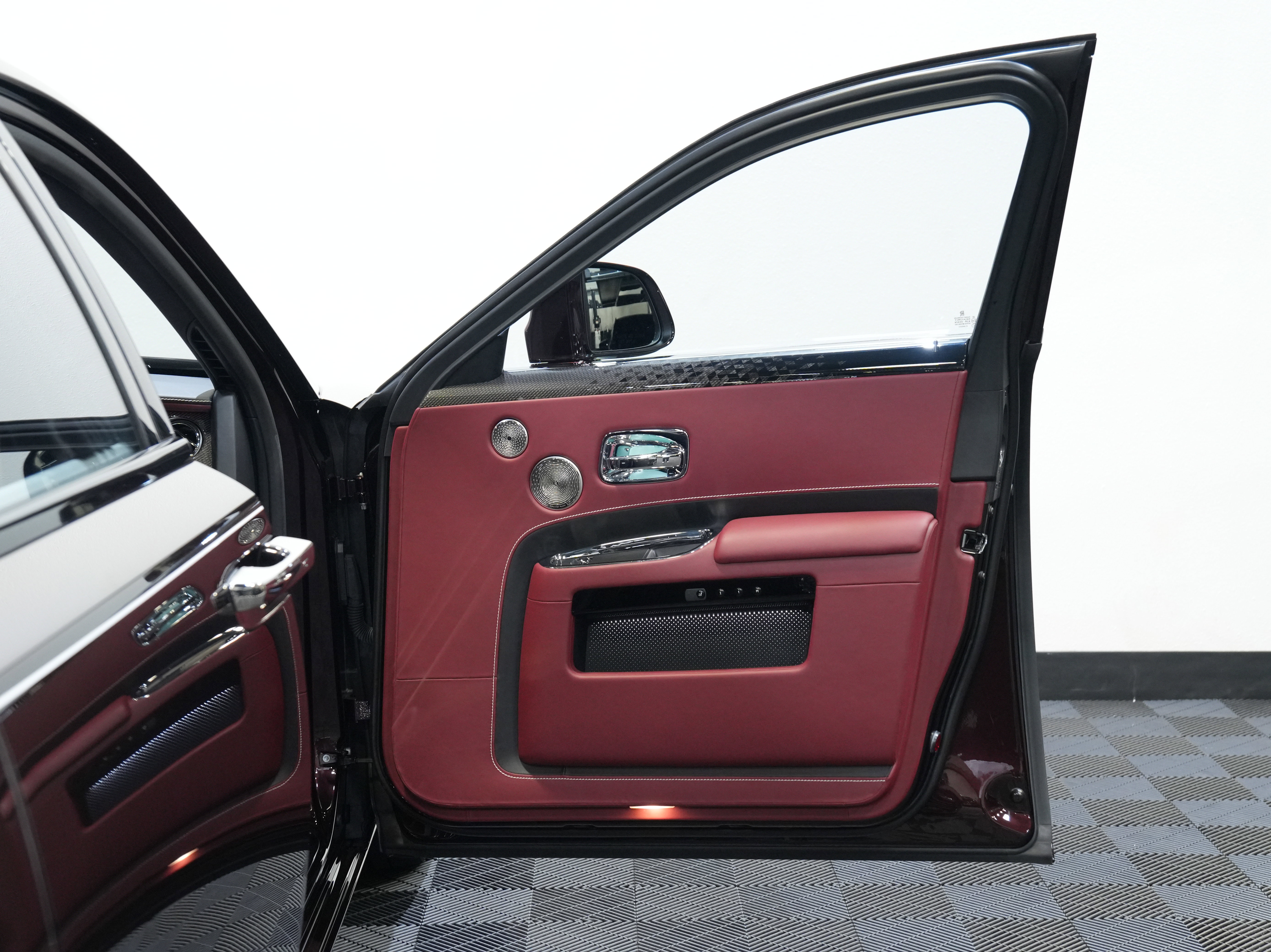 Used 2020 Rolls-Royce Ghost image 29