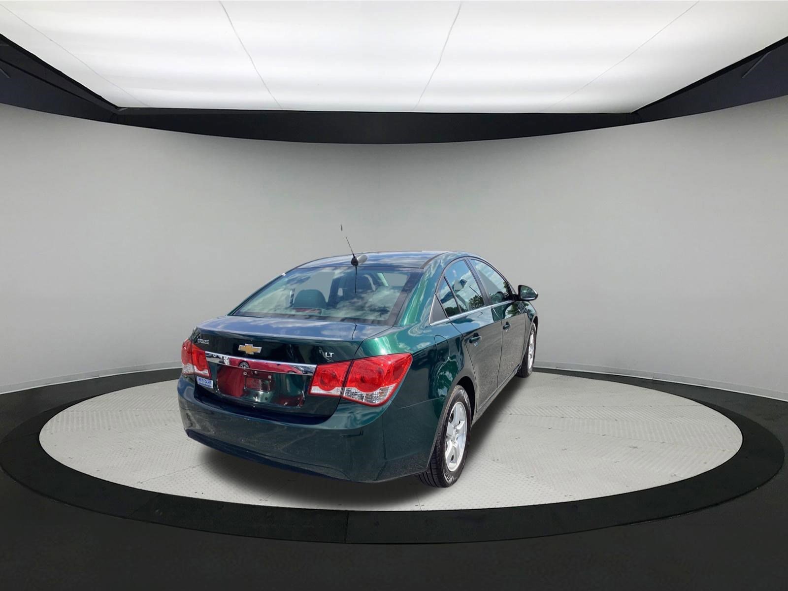 Used 2015 Chevrolet Cruze LT FWD image 8