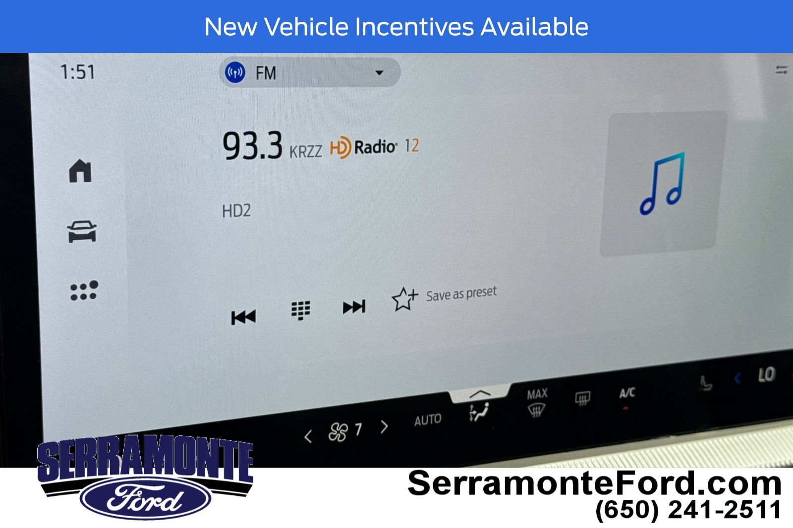 Used 2026 Ford Explorer Active RWD image 19