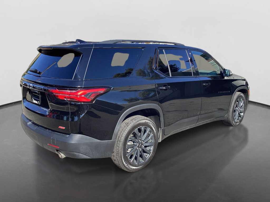 Used 2023 Chevrolet Traverse RS w/ LPO, Cargo Package AWD/4WD image 5