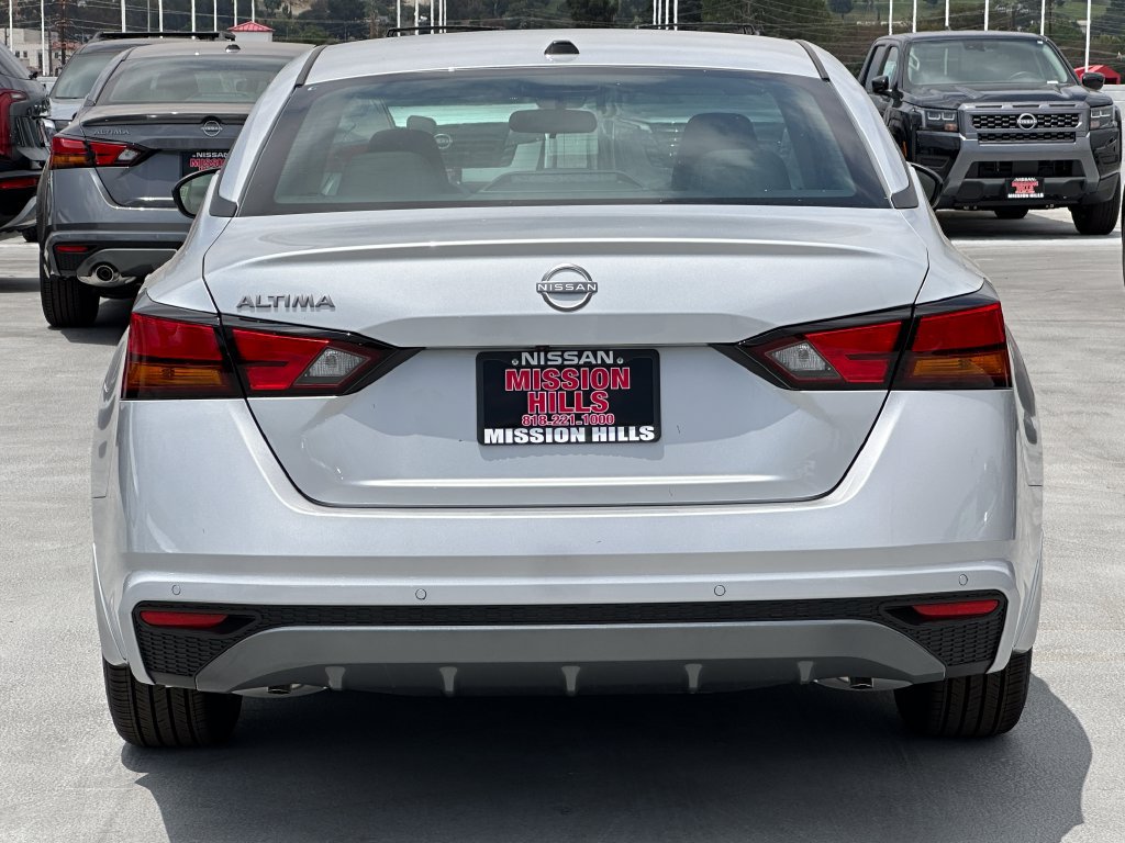 New 2026 Nissan Altima 2.5 SV FWD image 6