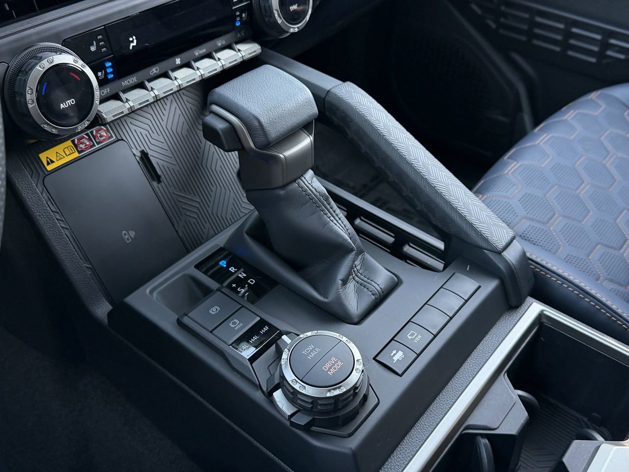 Used 2025 Toyota 4Runner 4WD image 16