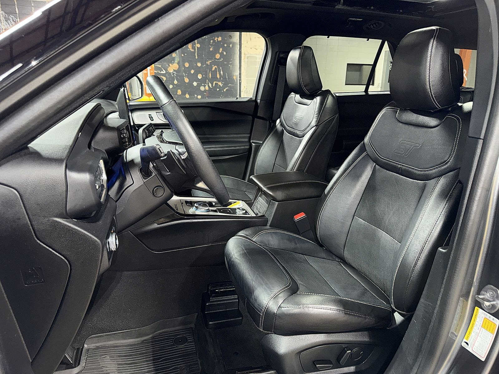 Used 2023 Ford Explorer ST w/ Equipment Group 401A AWD/4WD image 15