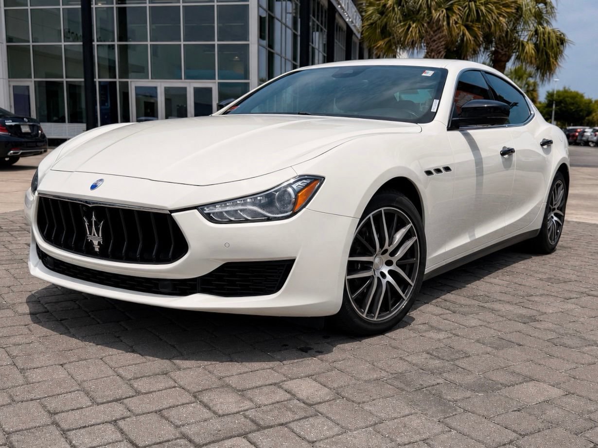 Used 2020 Maserati Ghibli S Q4 AWD/4WD image 1