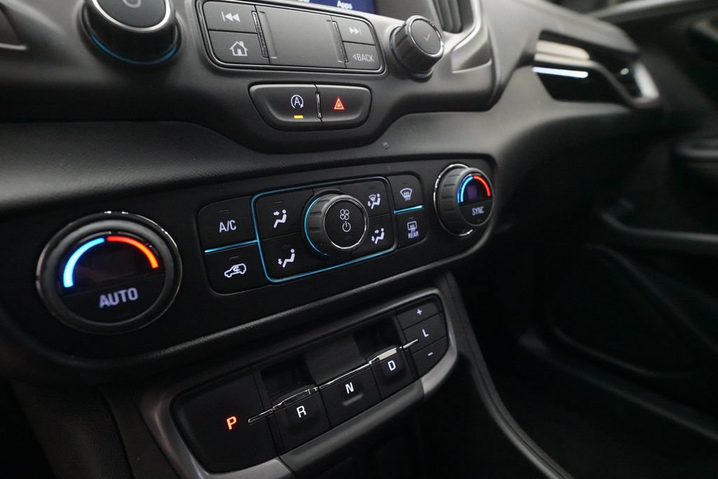 Used 2024 GMC Terrain AT4 AWD/4WD image 21