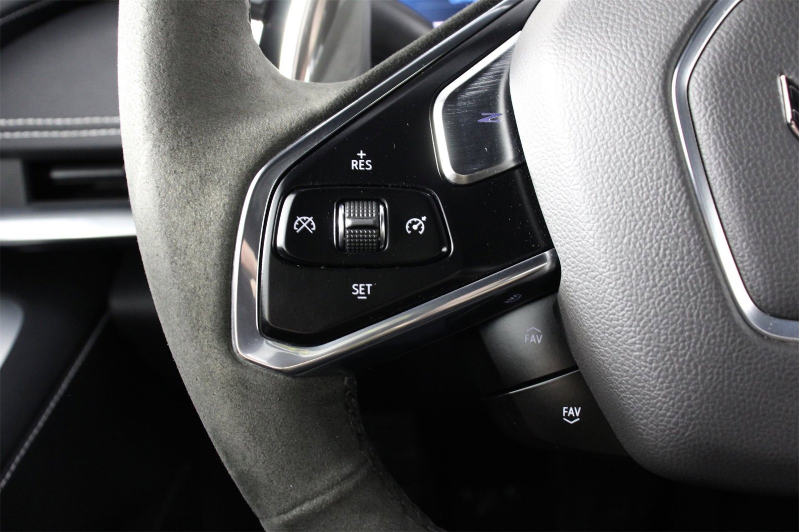 Used 2023 Chevrolet Corvette Stingray Coupe w/ Z51 Performance Package image 8