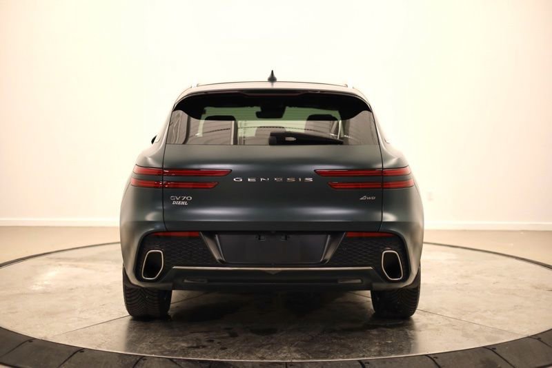 Used 2024 Genesis GV70 2.5T w/ Advanced Package image 4