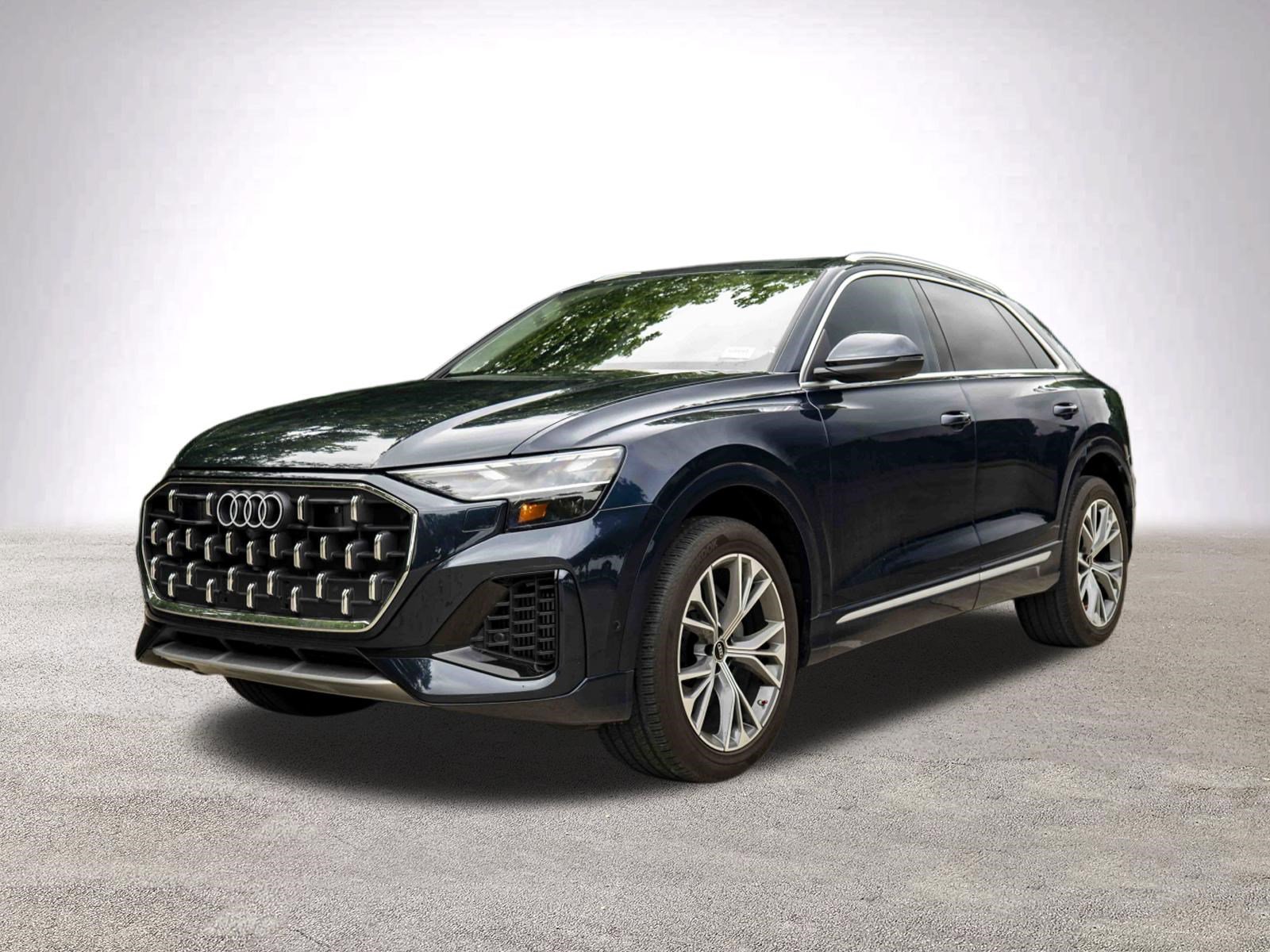 Used 2024 Audi Q8 Premium Plus AWD/4WD image 5
