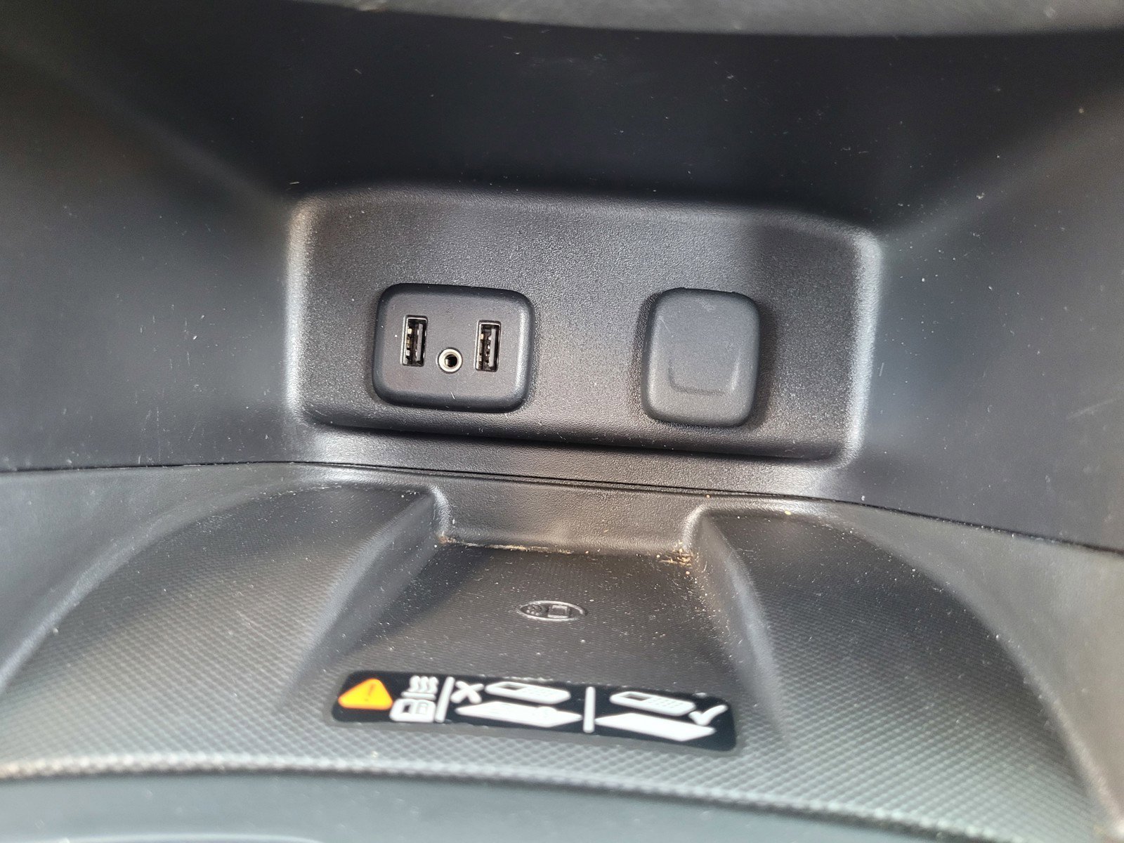 Used 2018 Chevrolet Equinox Premier AWD/4WD image 20