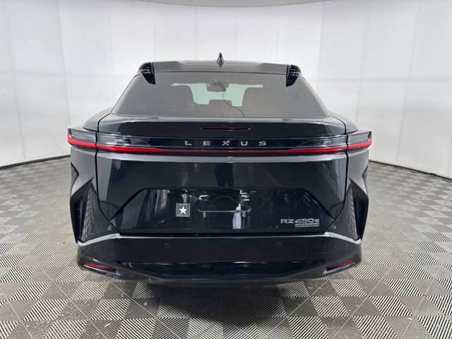 Used 2023 Lexus RZ 450e Premium w/ Technology Package image 4