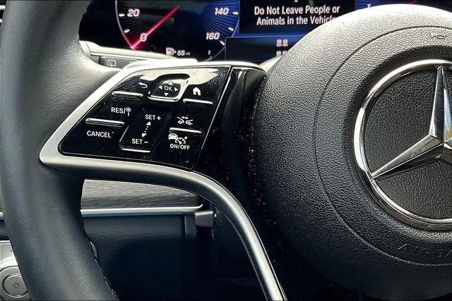 Used 2024 Mercedes-Benz GLS 450 4MATIC image 10
