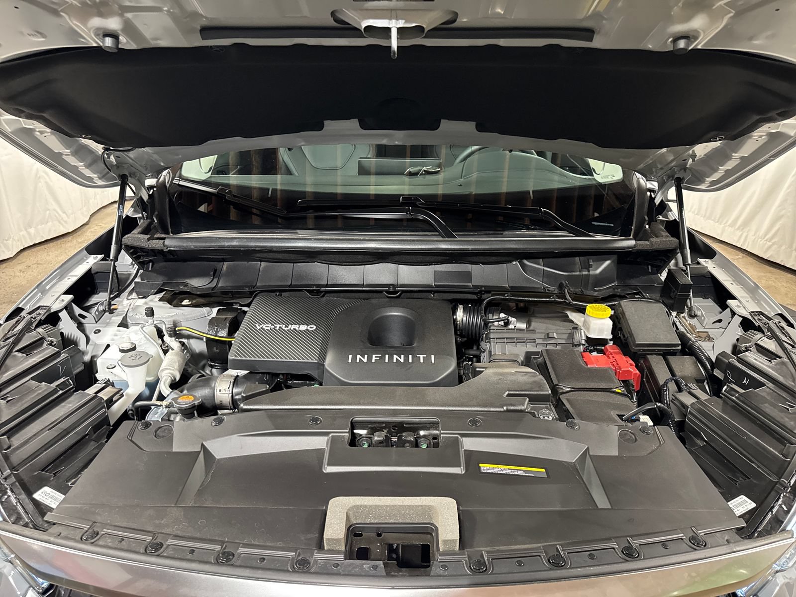 Certified 2026 INFINITI QX60 Luxe w/ Cargo Package AWD/4WD image 31