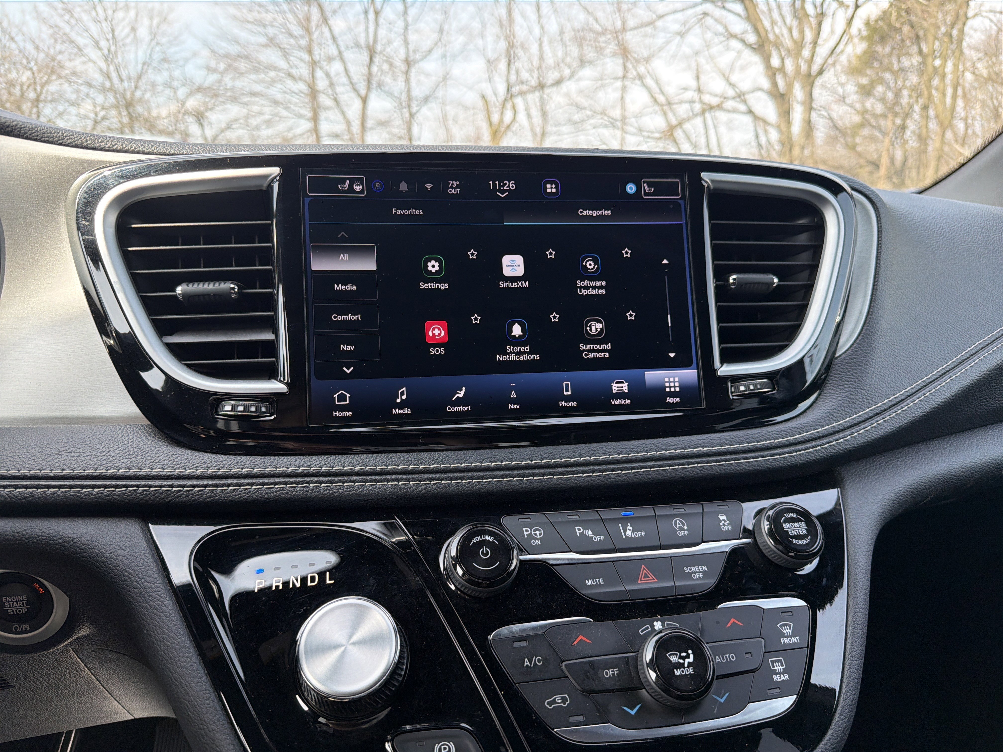 Used 2024 Chrysler Pacifica Limited w/ Uconnect Theater Family Group image 35