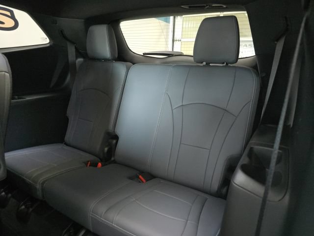 Used 2023 Buick Enclave Premium AWD/4WD image 10