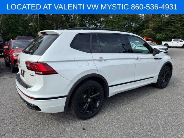 Used 2024 Volkswagen Tiguan SE R-Line AWD/4WD image 5