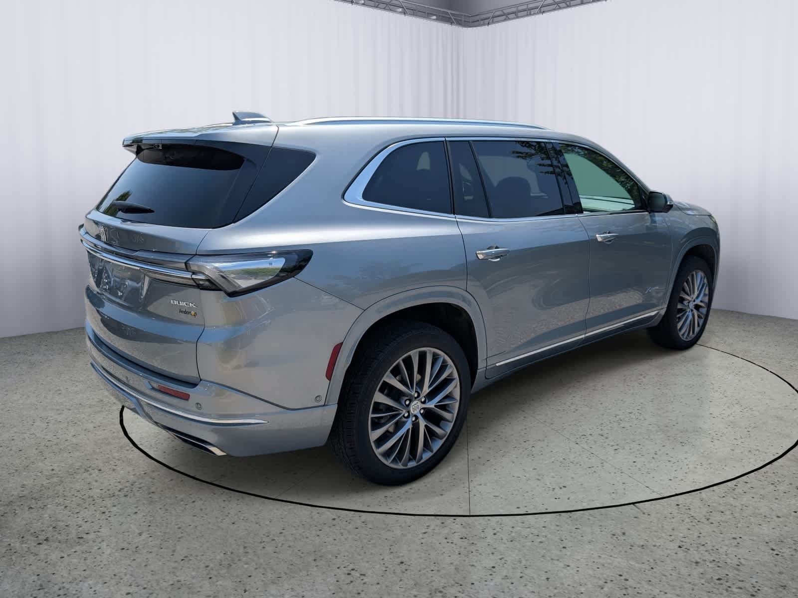Certified 2025 Buick Enclave Avenir w/ Super Cruise Package AWD/4WD image 3