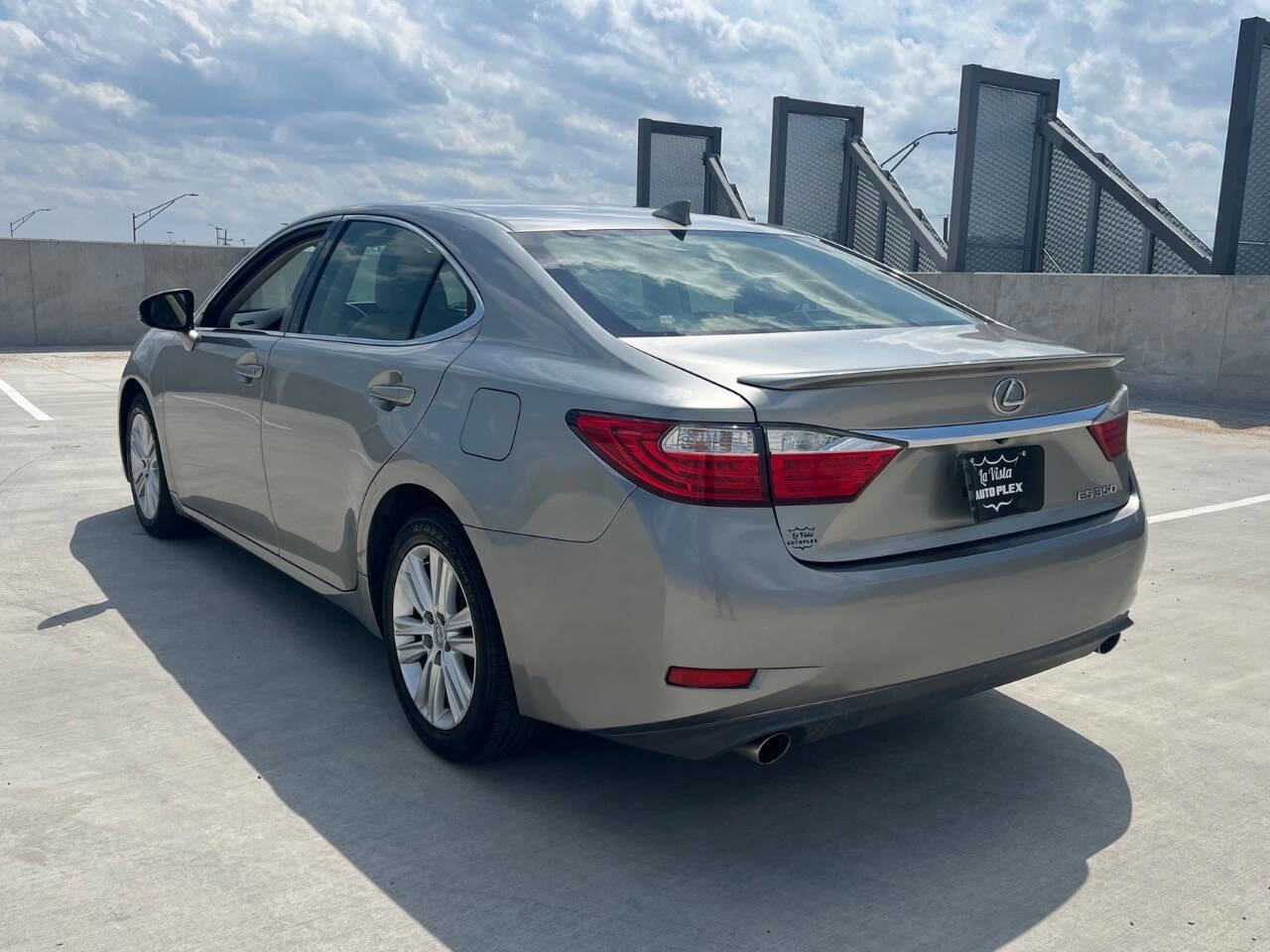 Used 2015 Lexus ES 350 w/ Premium Package FWD image 8