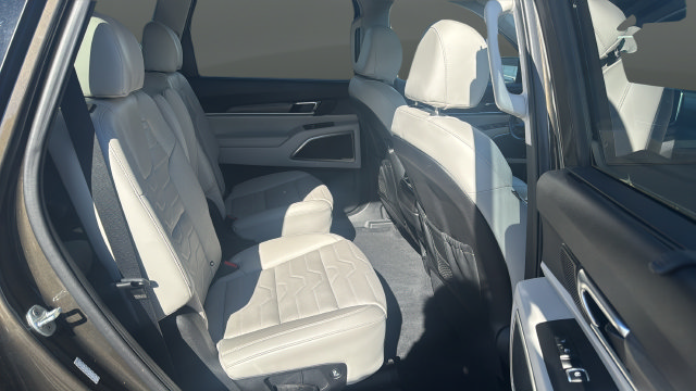 Used 2021 Kia Telluride SX w/ SX Prestige Package AWD/4WD image 25