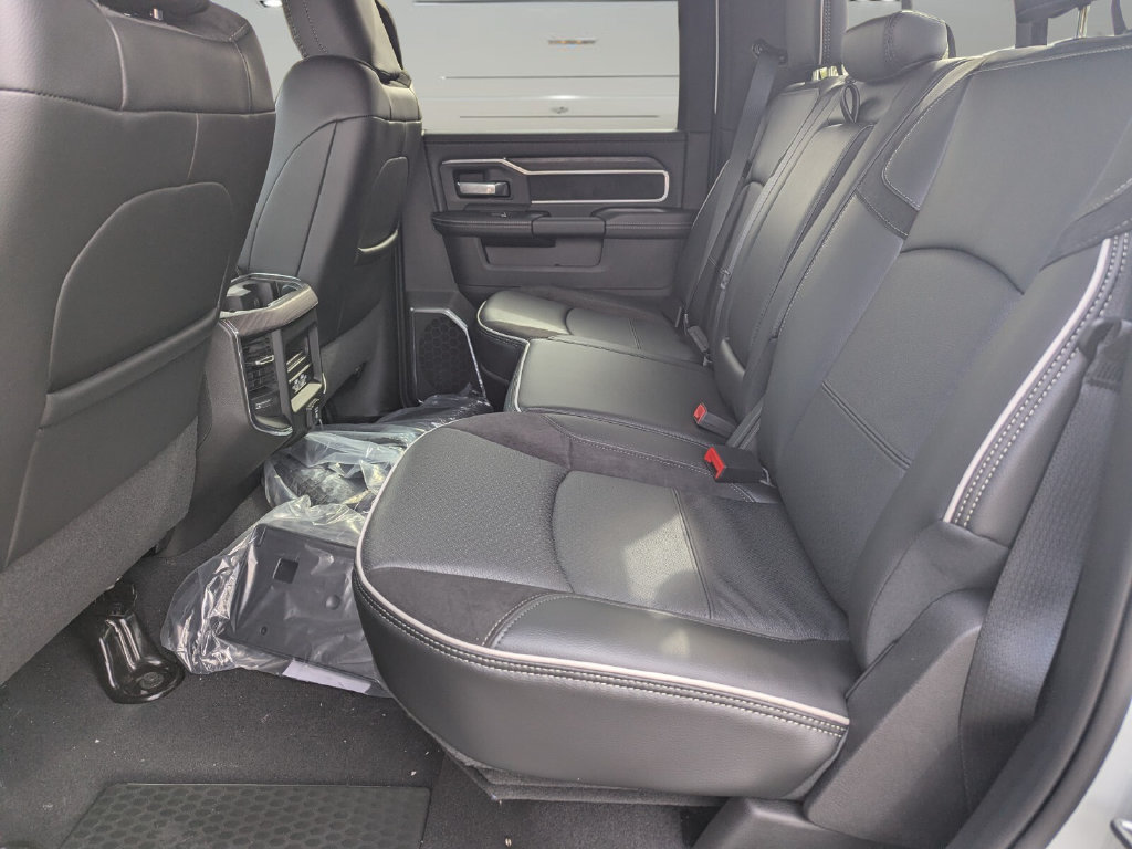 New 2026 RAM 2500 Laramie w/ Towing Technology Group AWD/4WD image 9