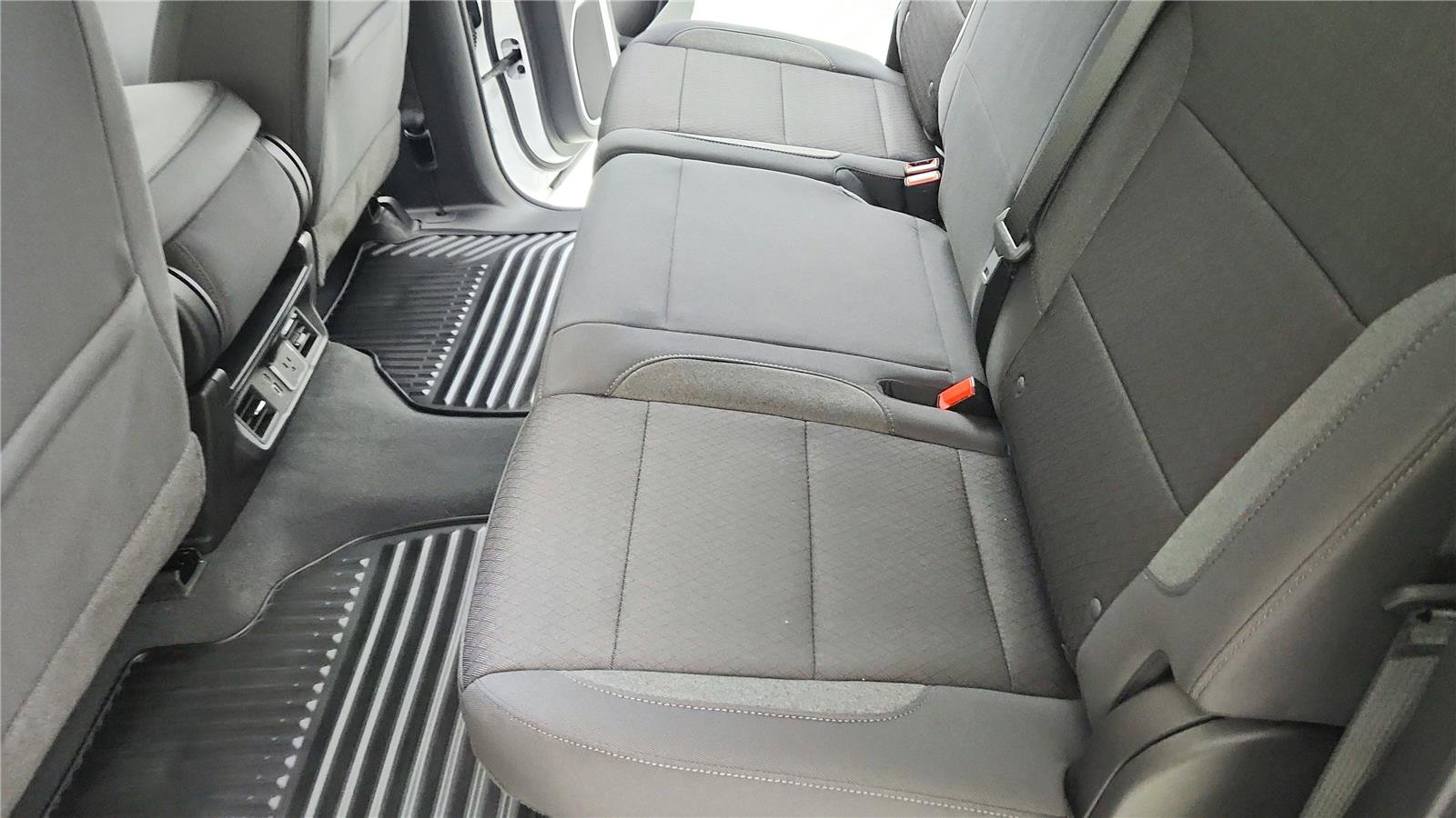 New 2026 GMC Sierra 1500 SLE image 27