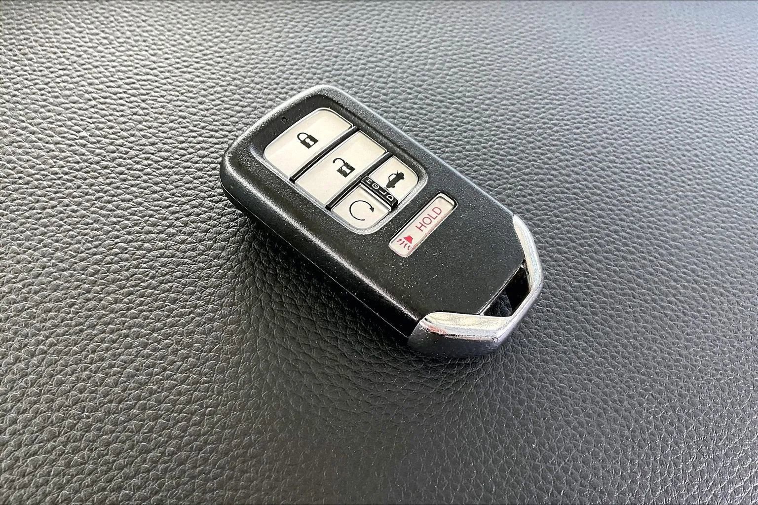 Used 2019 Honda Accord Touring image 30