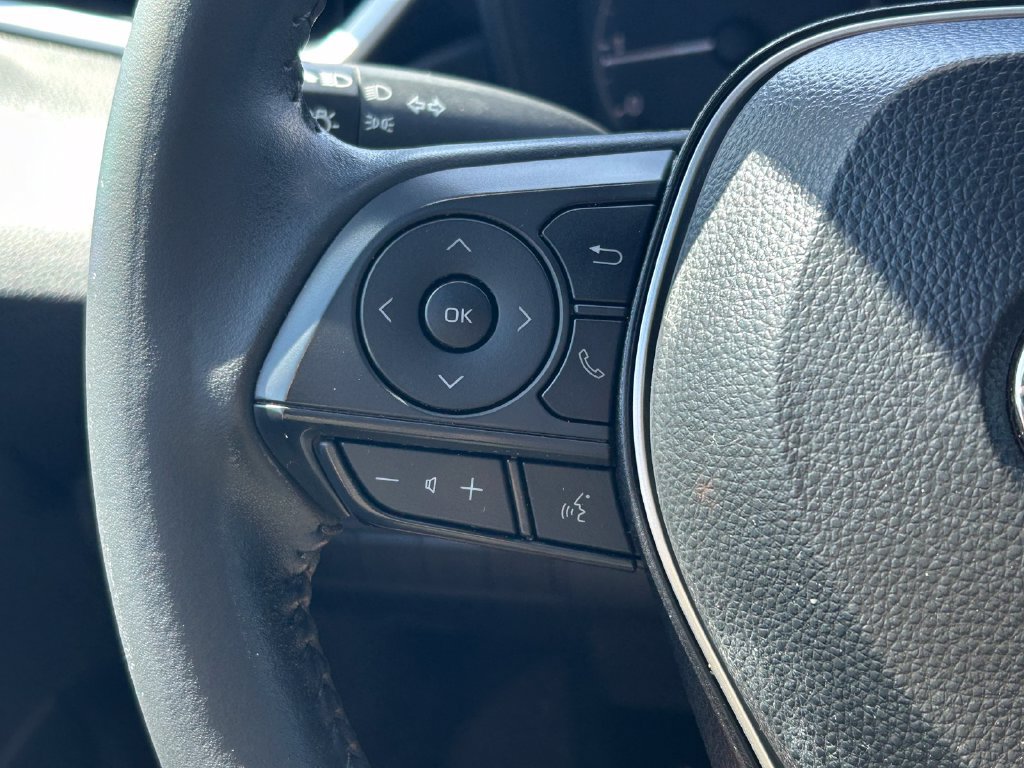 Certified 2025 Toyota Corolla SE FWD image 32