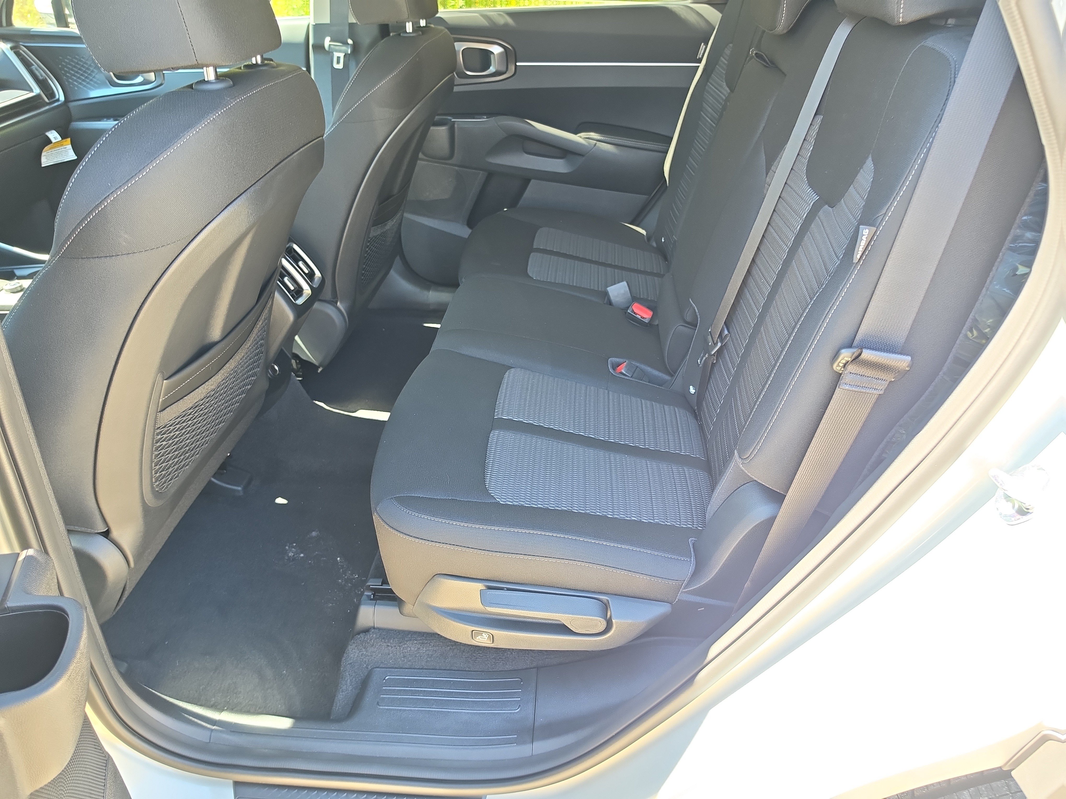 New 2026 Kia Sorento LX FWD image 16