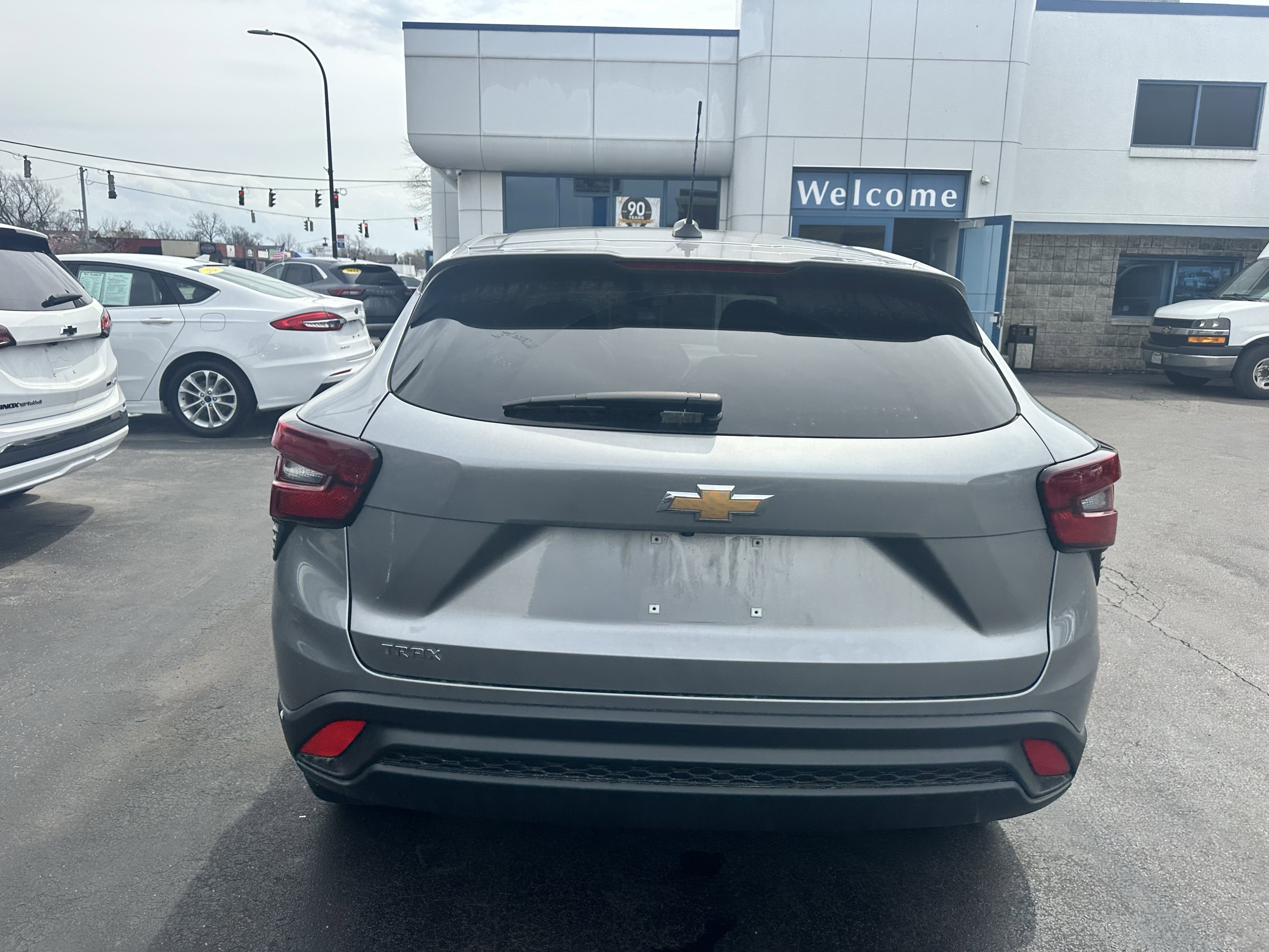 Used 2024 Chevrolet Trax LS w/ LS Convenience Package image 7