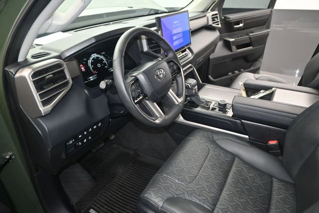 Used 2023 Toyota Sequoia SR5 w/ SR5 Premium Package AWD/4WD image 6