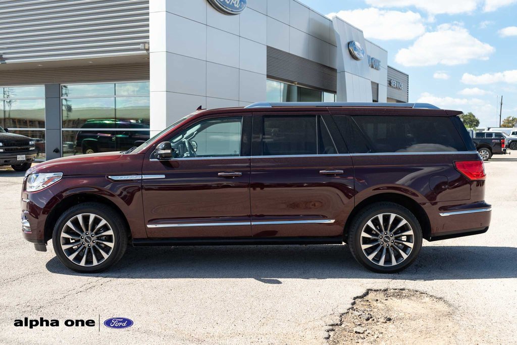 Used 2021 Lincoln Navigator L Reserve image 10