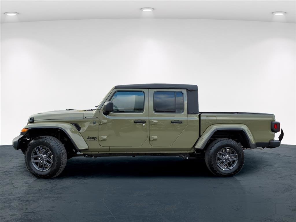 New 2026 Jeep Gladiator Sport image 4