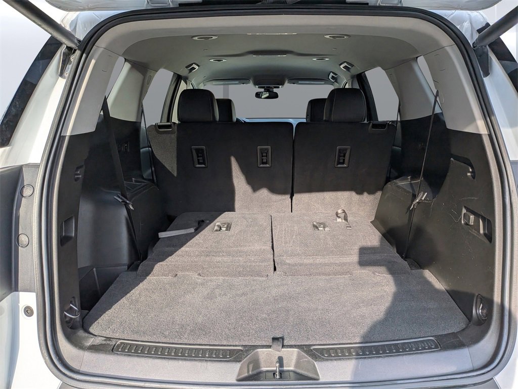 Used 2023 GMC Acadia SLT image 12