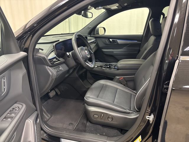 Used 2025 Buick Enclave Preferred AWD/4WD image 16