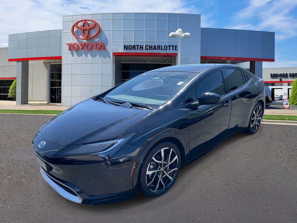 Used 2025 Toyota Prius Plug-In Hybrid image 5