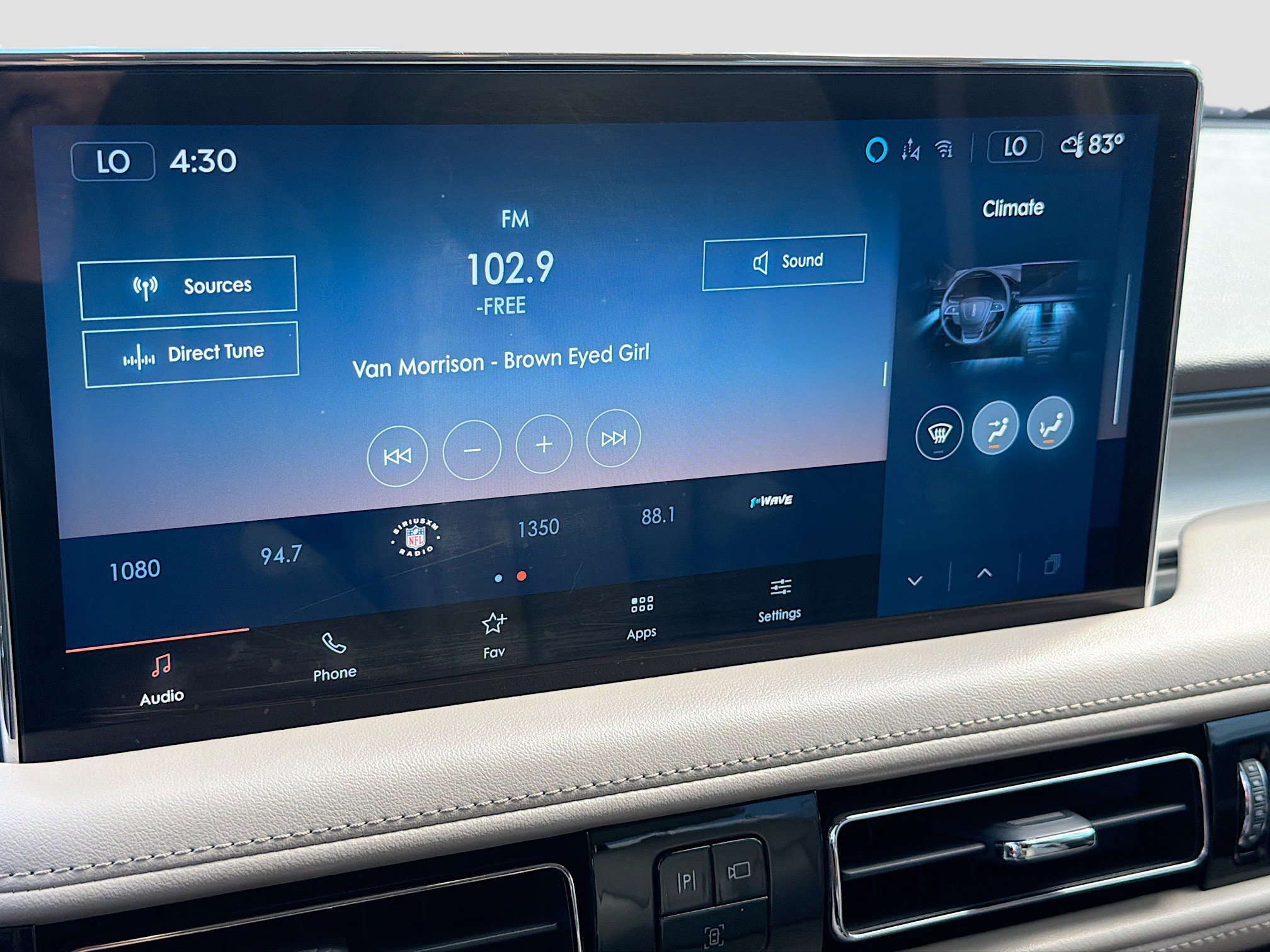 Used 2021 Lincoln Nautilus FWD image 29