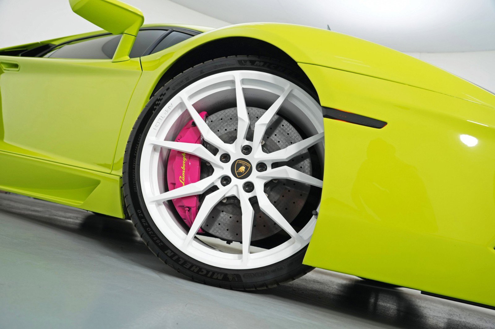 Used 2015 Lamborghini Aventador LP 700-4 image 88
