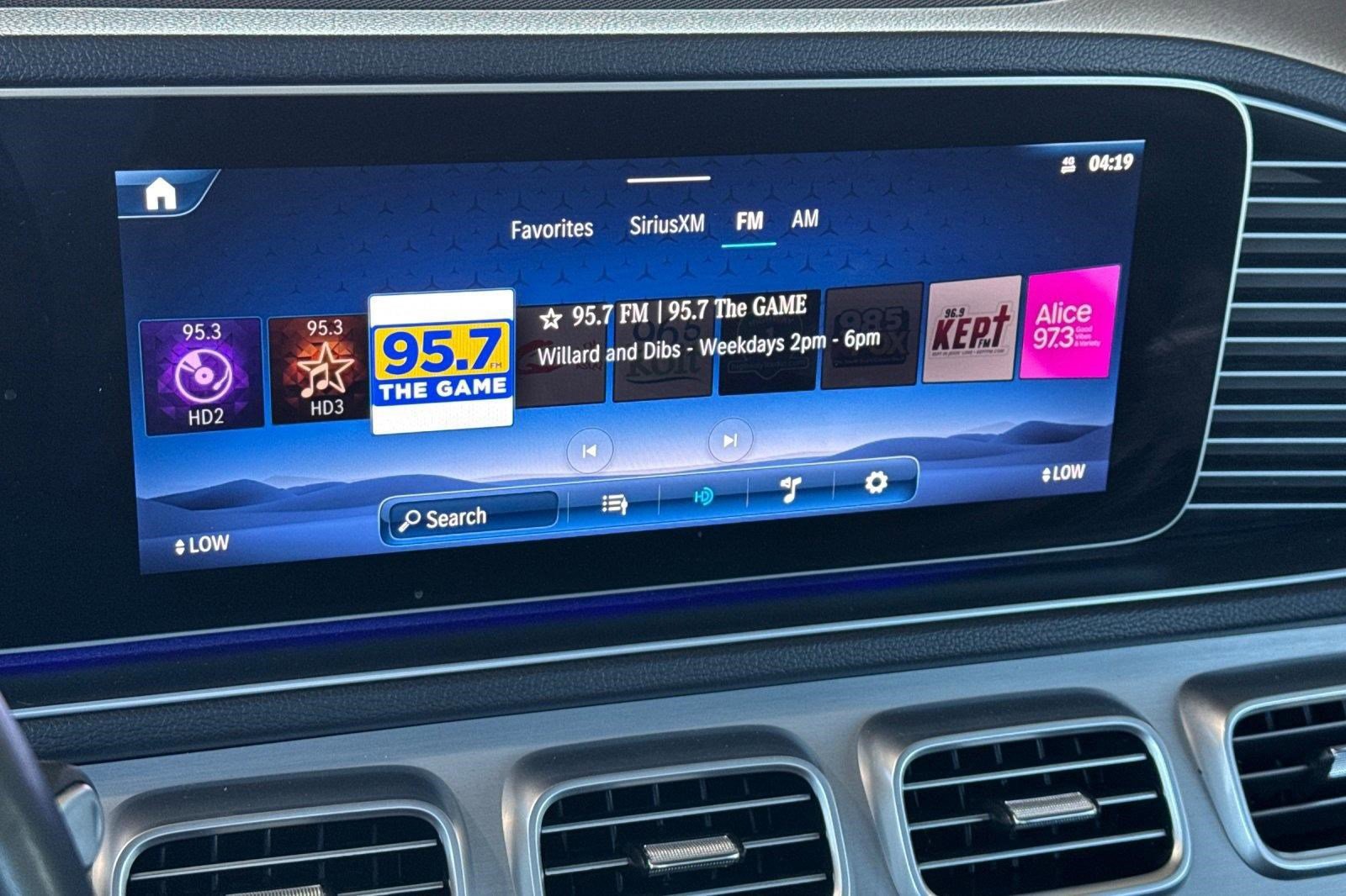 Used 2024 Mercedes-Benz GLE 450e 4MATIC image 23