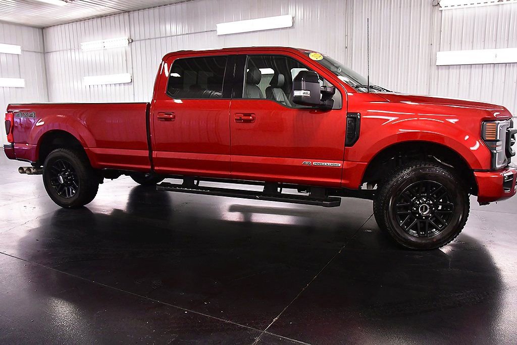 Used 2022 Ford F250 Lariat w/ Black Appearance Package image 8