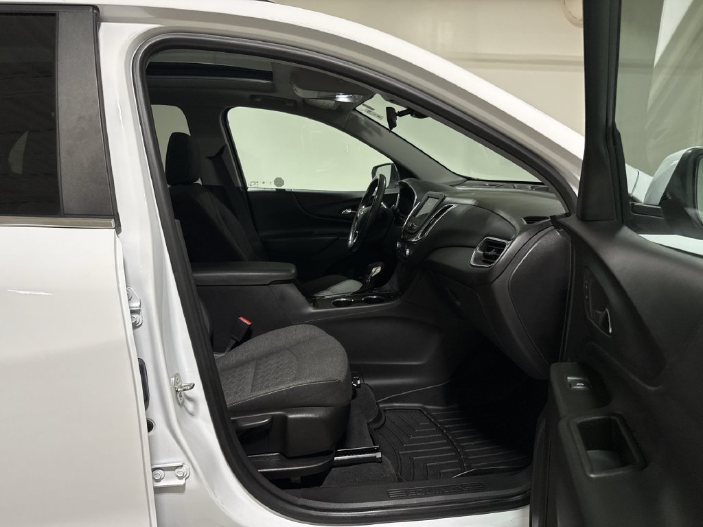 Used 2022 Chevrolet Equinox LT AWD/4WD image 22