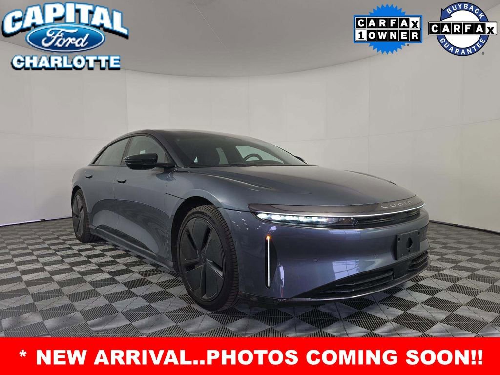Used 2024 Lucid Air Touring AWD/4WD image 2