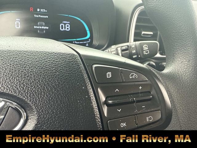 Used 2025 Hyundai Venue SE image 28