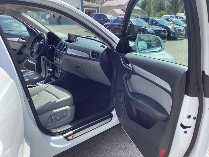 Used 2016 Audi Q3 2.0T Prestige w/ Prestige Package image 10