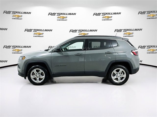 Used 2024 Jeep Compass Latitude image 4