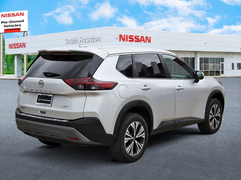 Used 2022 Nissan Rogue SV image 4