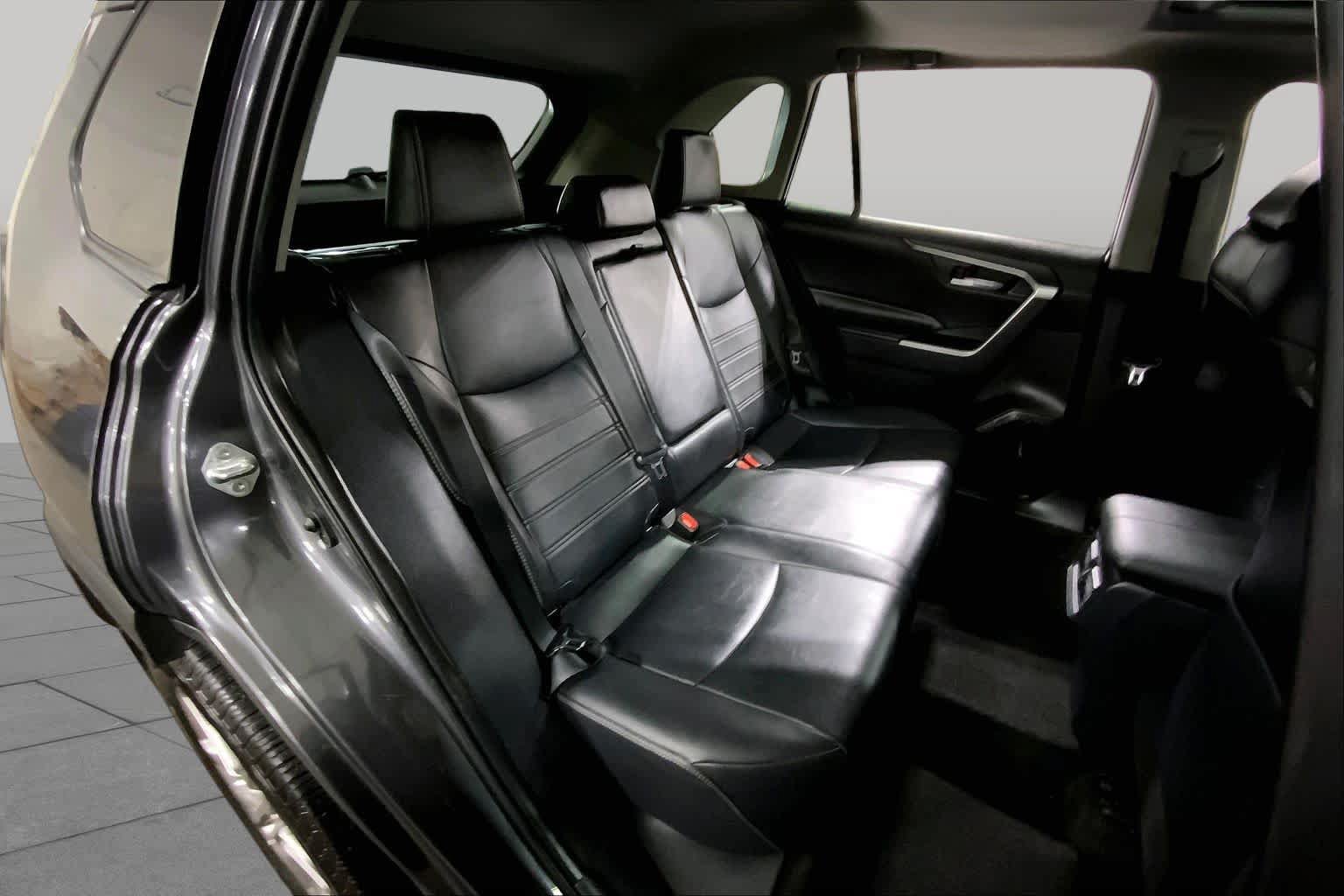 Used 2024 Toyota RAV4 XLE Premium w/ Weather Package AWD/4WD image 20