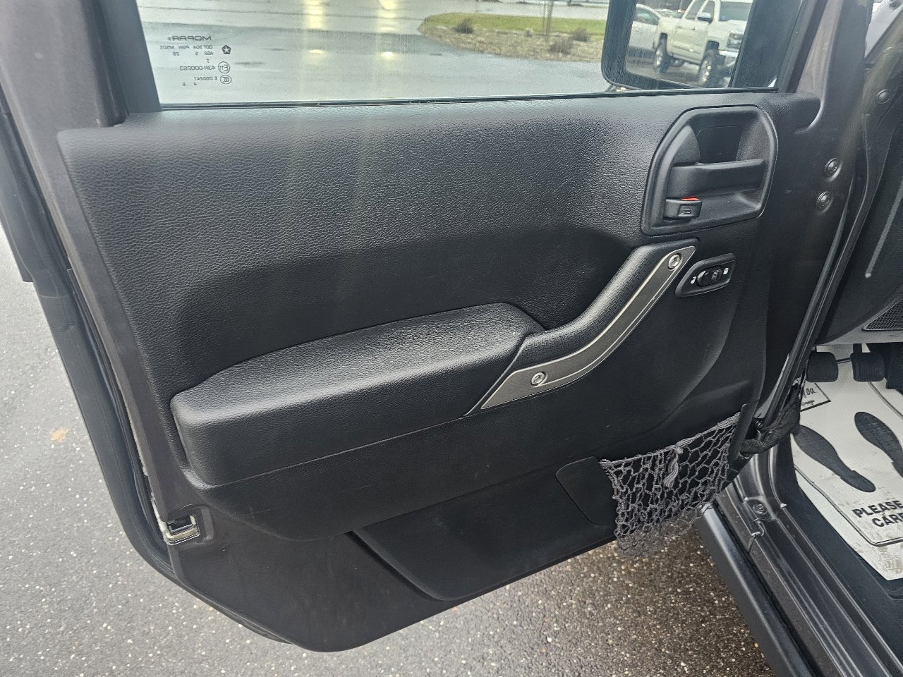 Used 2016 Jeep Wrangler Sport image 7