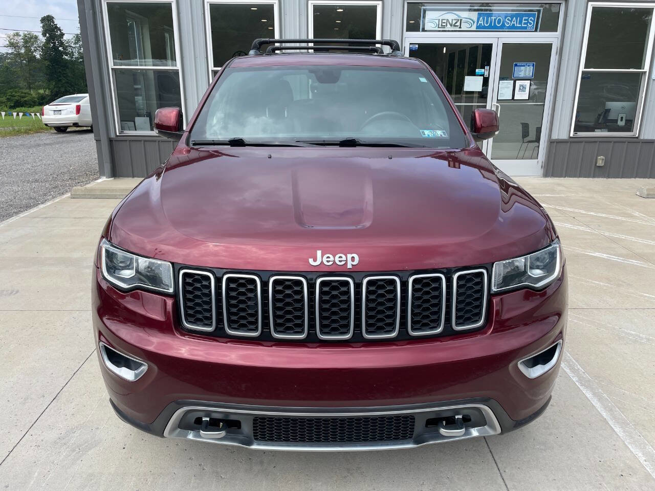 Used 2018 Jeep Grand Cherokee Limited image 3
