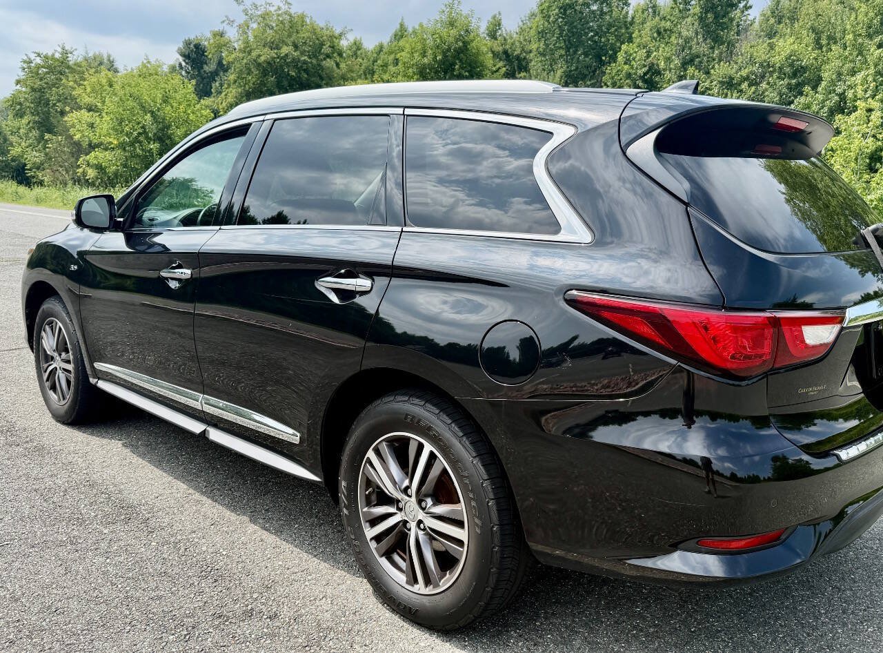 Used 2016 INFINITI QX60 Luxe w/ Premium Plus Package AWD/4WD image 3