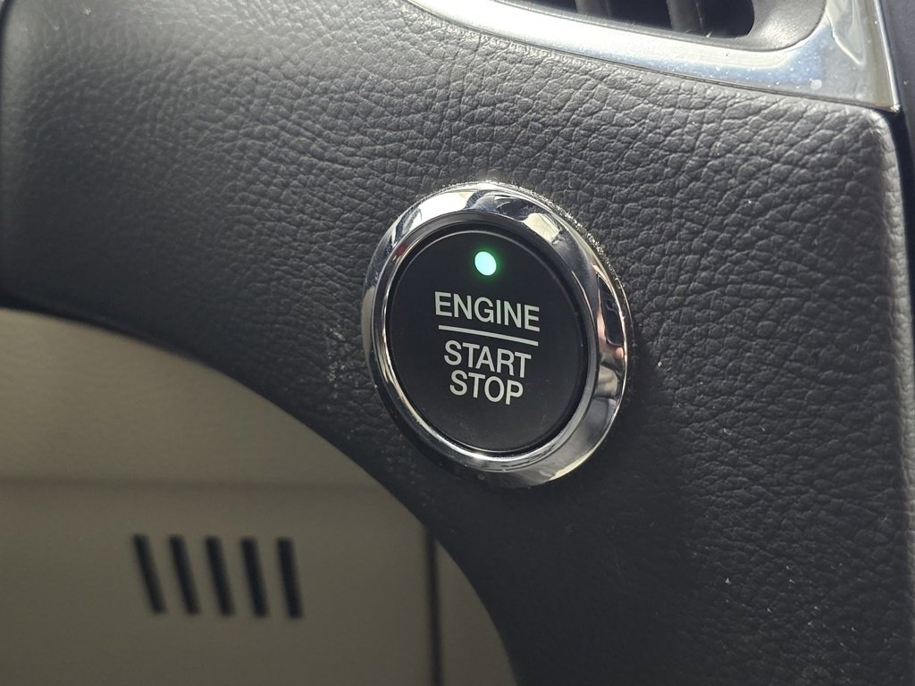 Used 2022 Ford Edge Titanium w/ Equipment Group 301A image 34